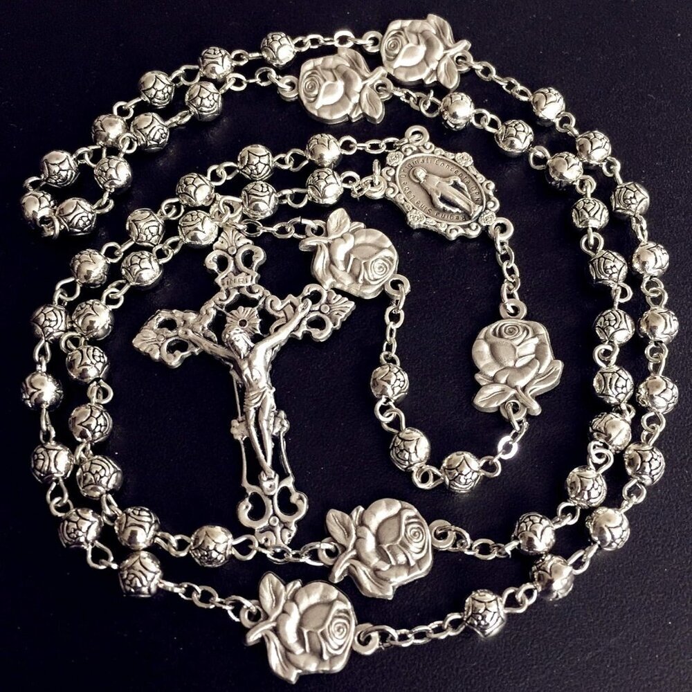 Handmade Silver Rose Beads Catholic Rosary 5 Decades Cross Gift Box Italy - Picture 3 of 9